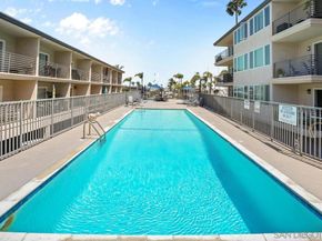 1021 Scott Street 122, San Diego CA 92106