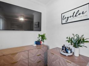 1021 Scott Street 122, San Diego CA 92106