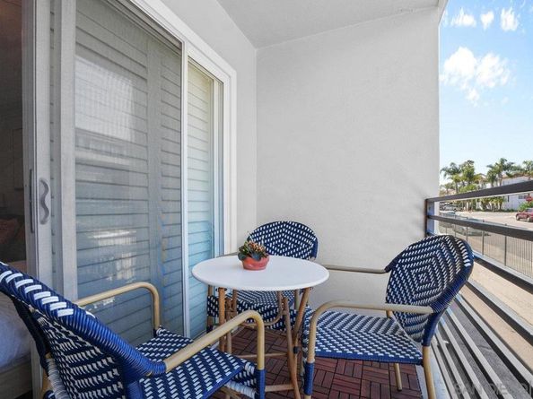 1021 Scott Street 122, San Diego CA 92106