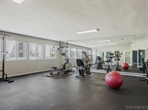 1021 Scott Street 122, San Diego CA 92106