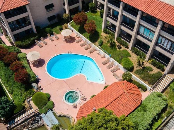 2510 Clairemont Dr 303, San Diego CA 92117
