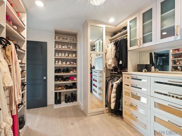 3360 Mount Laurence, San Diego CA 92117