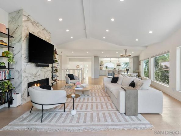 3360 Mount Laurence, San Diego CA 92117