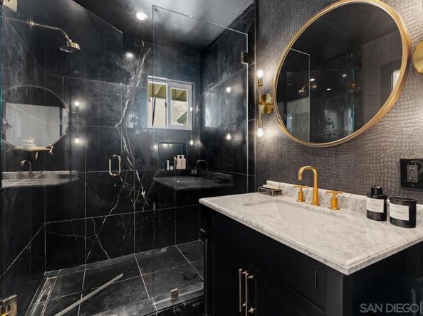 3360 Mount Laurence, San Diego CA 92117