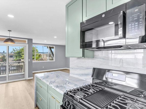 3845 Groton St 4, San Diego CA 92110