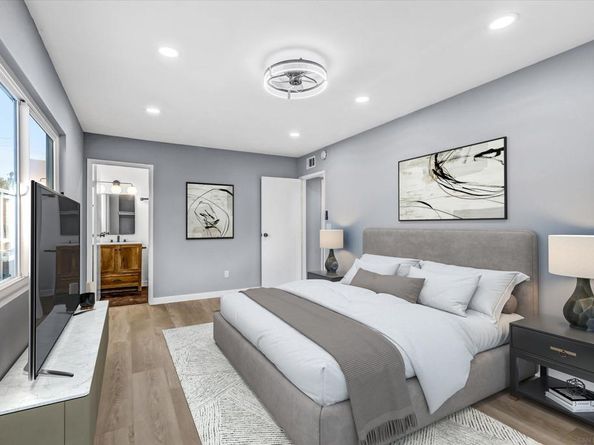 3845 Groton St 4, San Diego CA 92110