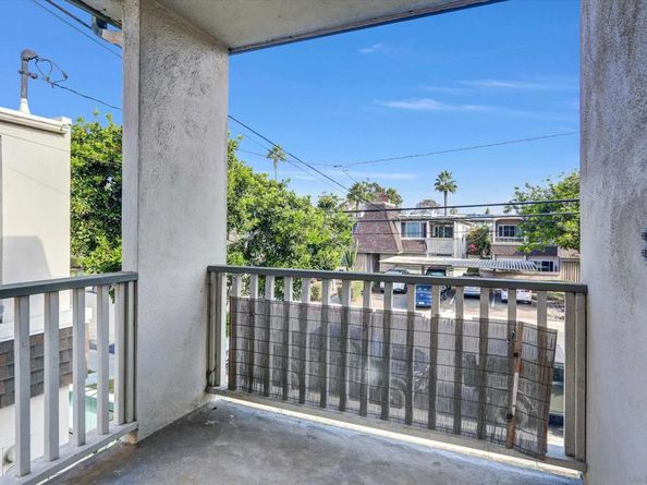 3845 Groton St 4, San Diego CA 92110