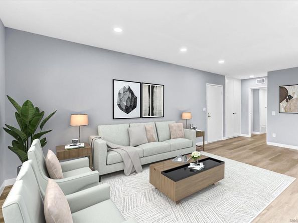 3845 Groton St 4, San Diego CA 92110