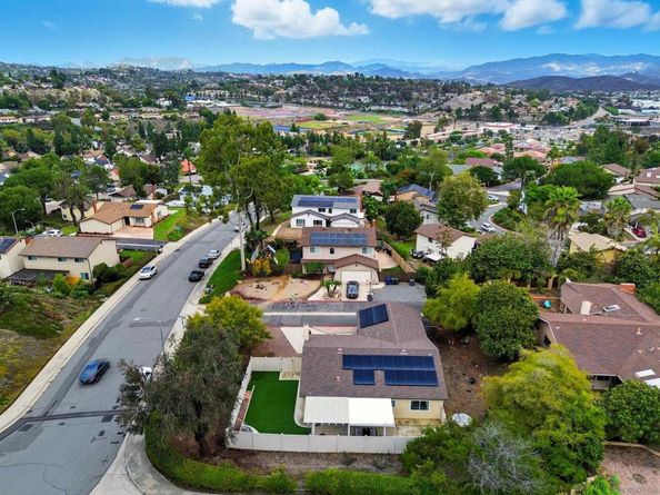 2304 Meadowridge Pl, Spring Valley CA 91977