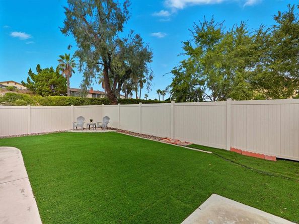 2304 Meadowridge Pl, Spring Valley CA 91977