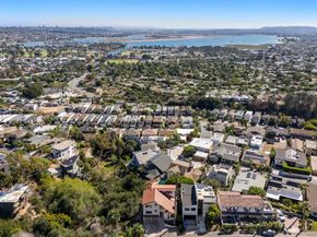 2431 Wilbur Ave, San Diego CA 92109