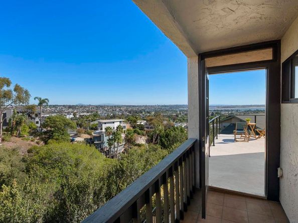 2431 Wilbur Ave, San Diego CA 92109