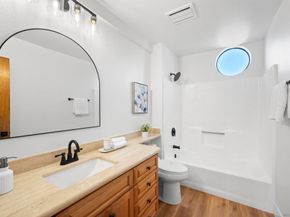 2431 Wilbur Ave, San Diego CA 92109
