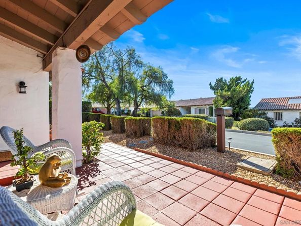 2034 Bolsa Chica Glen, Escondido CA 92026