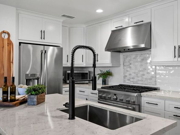 2730 E Evans Rd 9, San Diego CA 92106