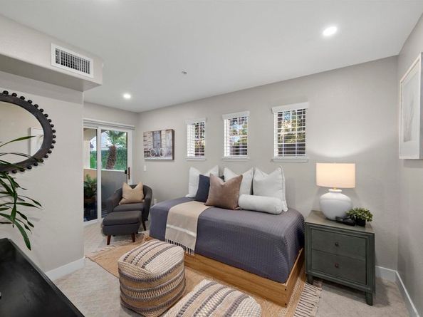 2730 E Evans Rd 9, San Diego CA 92106