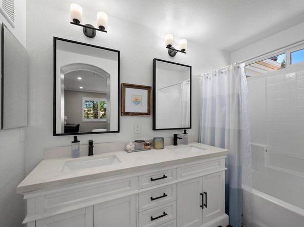 2730 E Evans Rd 9, San Diego CA 92106