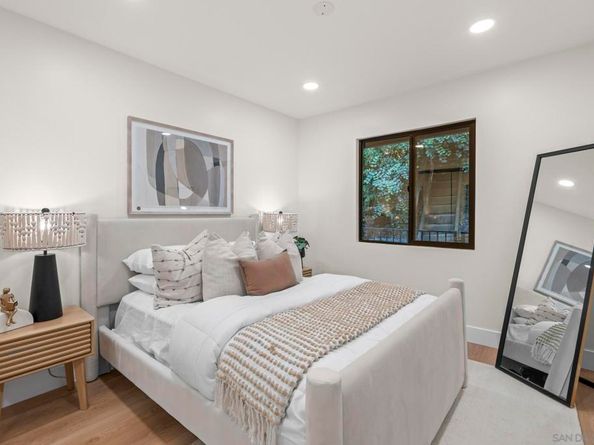 1733 Nautilus Street, La Jolla CA 92037