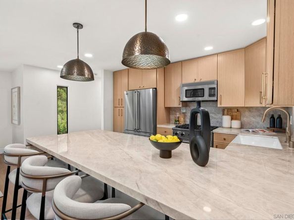 1733 Nautilus Street, La Jolla CA 92037
