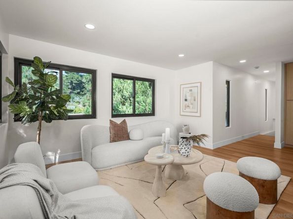 1733 Nautilus Street, La Jolla CA 92037