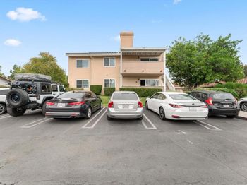 1075 N Escondido Blvd