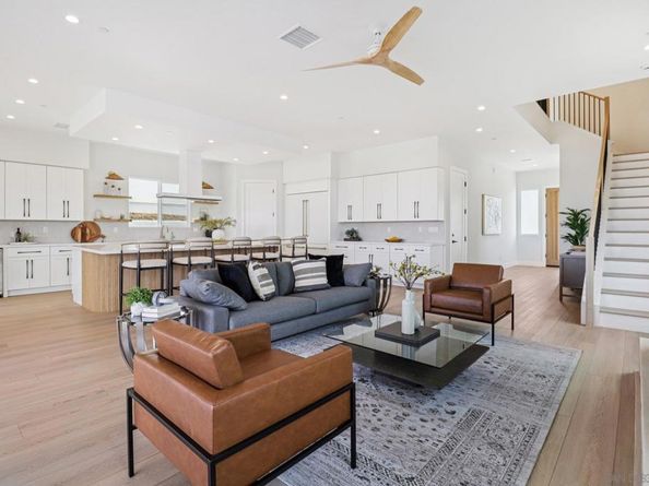 1850 Illion St, San Diego CA 92110