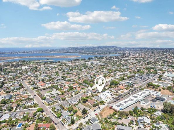 1850 Illion St, San Diego CA 92110