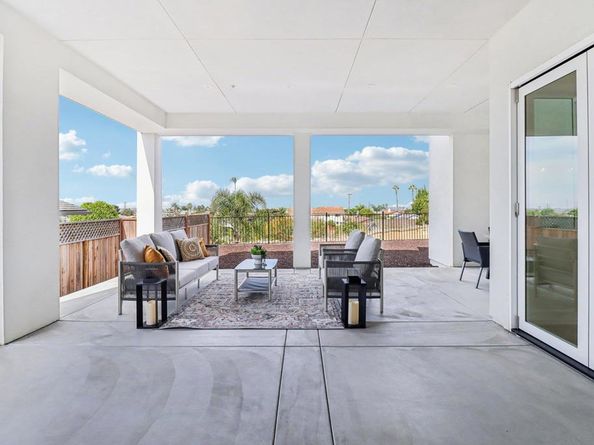 1850 Illion St, San Diego CA 92110