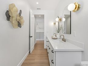 1850 Illion St, San Diego CA 92110