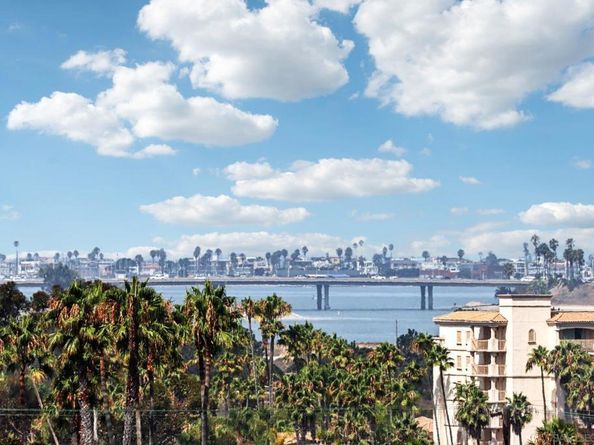 1850 Illion St, San Diego CA 92110