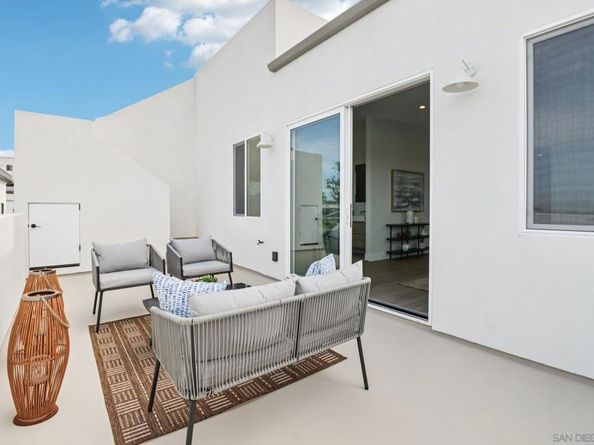 1850 Illion St, San Diego CA 92110