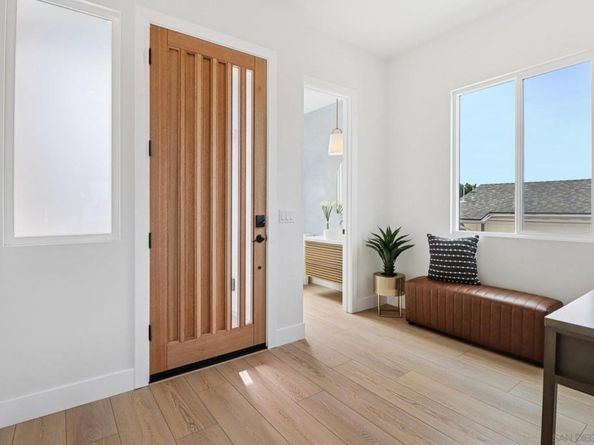 1850 Illion St, San Diego CA 92110