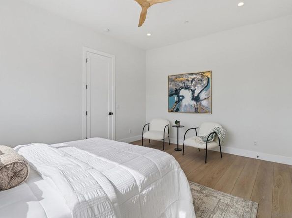 1850 Illion St, San Diego CA 92110