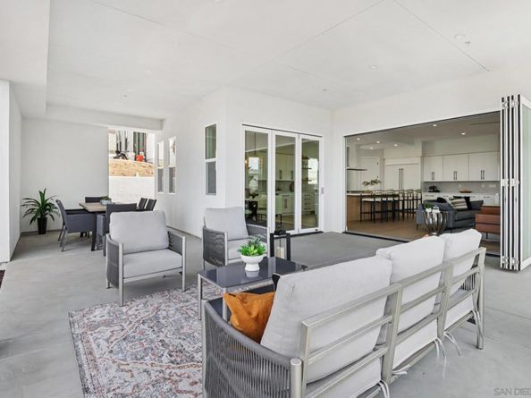 1850 Illion St, San Diego CA 92110