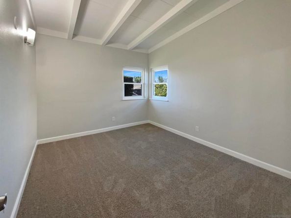 5819 Roanoke St, San Diego CA 92139