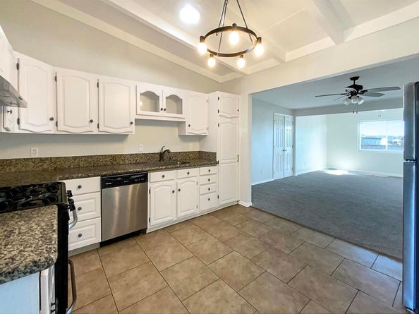 5819 Roanoke St, San Diego CA 92139