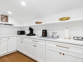16021 Pomerado Rd, Poway CA 92064