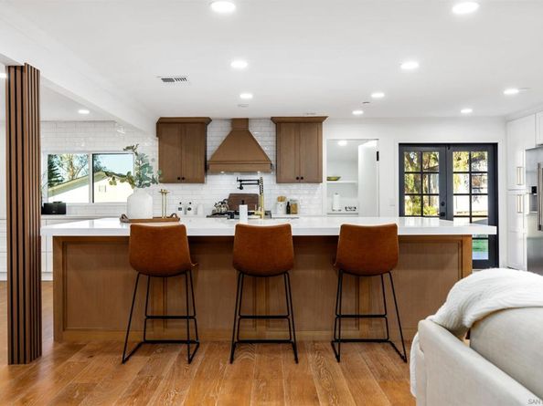 16021 Pomerado Rd, Poway CA 92064