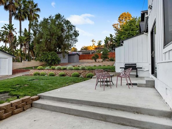 16021 Pomerado Rd, Poway CA 92064
