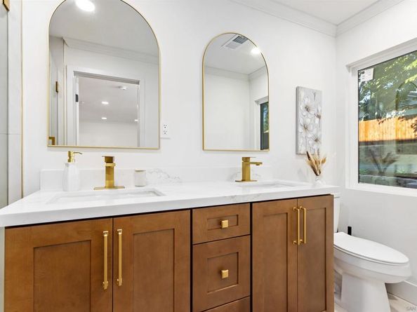 16021 Pomerado Rd, Poway CA 92064