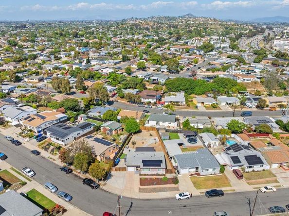 3675 Nassau Drive, San Diego CA 92115