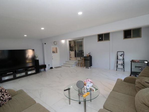 7273 Arillo St, San Diego CA 92111