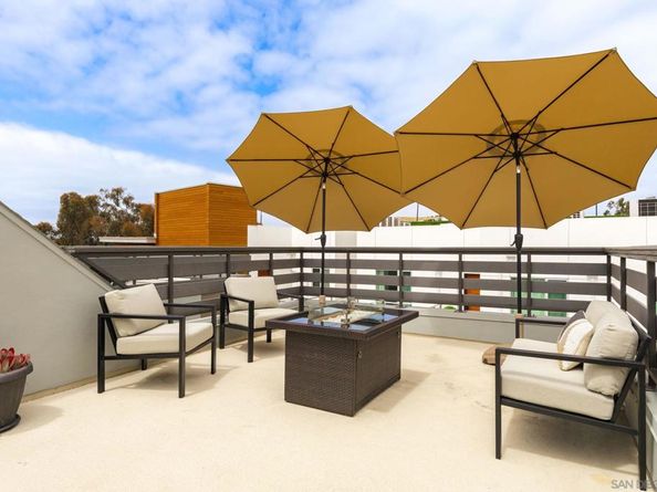 2511 State St, Carlsbad CA 92008