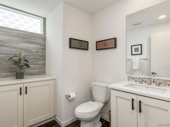 2511 State St, Carlsbad CA 92008