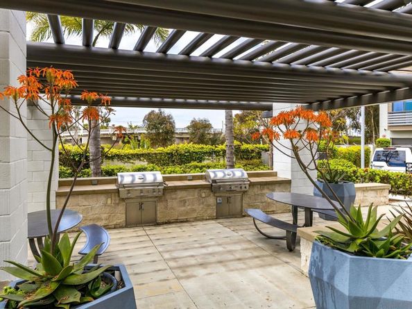2511 State St, Carlsbad CA 92008