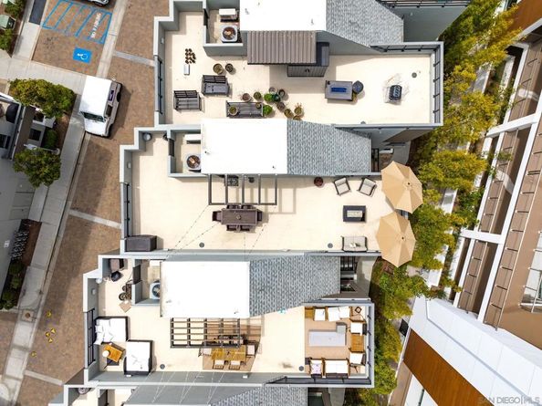 2511 State St, Carlsbad CA 92008