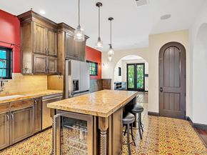 258 H Ave, Coronado CA 92118