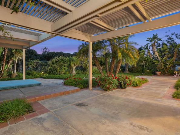 5325 Vista Del Dios, San Diego CA 92130