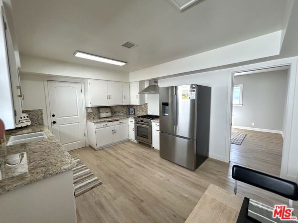 4203 W 141st Street, Hawthorne CA 90250