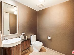 6250 Hollywood Boulevard 8M, Los Angeles CA 90028